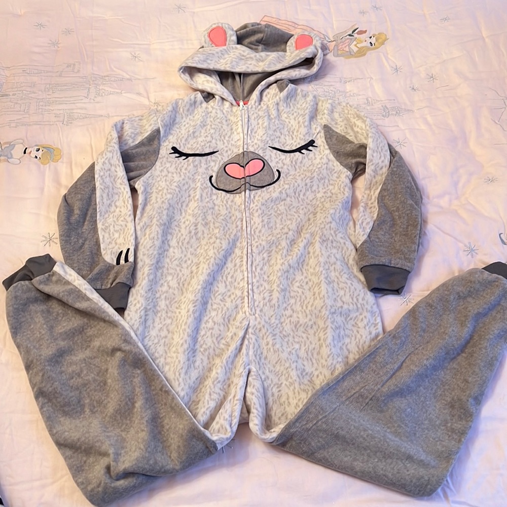 Cat and Jack sleepwear